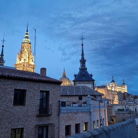 Atico En Toledo Con Terraza Apartment Bagian luar foto