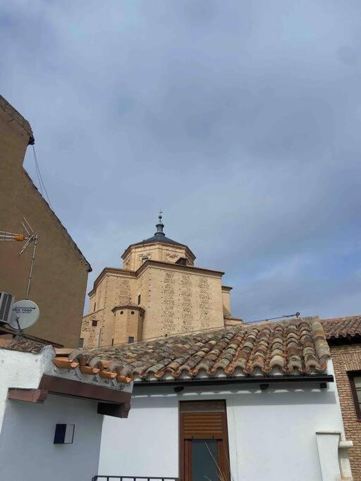 Atico En Toledo Con Terraza Apartment Bagian luar foto